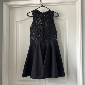 Windsor Black embroidery dress